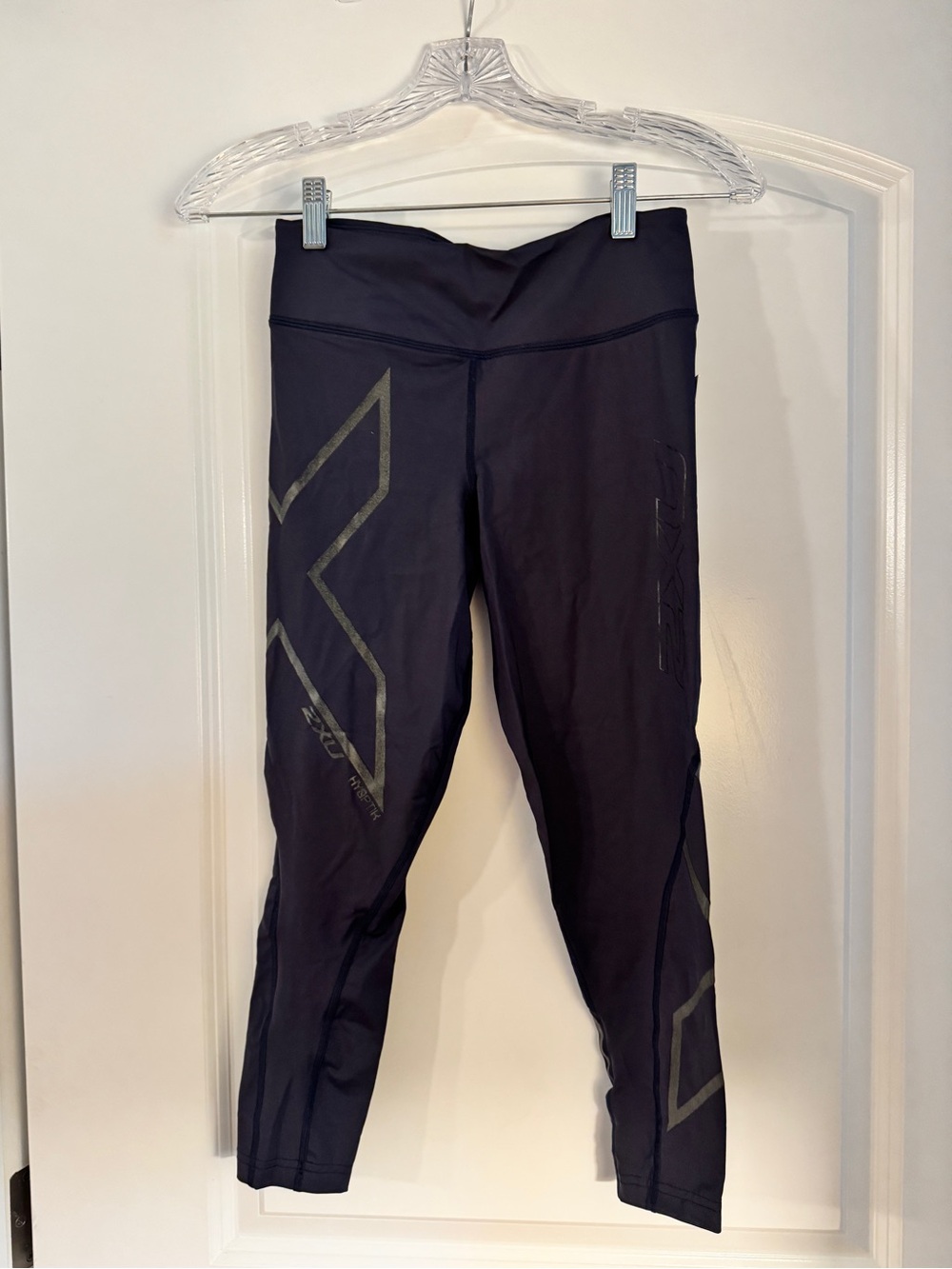 BRAND NEW S w/Tags- 2XU Performance Compression Leggings with Reflective Accents